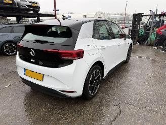 Volkswagen ID.3 58 kWh 150KW First Clima Navi NAP picture 6