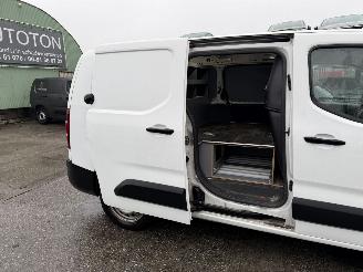 Opel Combo 1.5D 75KW L2H1 Airco Schuifdeur Edition NAP picture 18