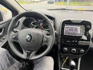 Renault Clio 1.2 88KW Automaat Navi Clima Expression NAP picture 9
