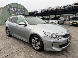 Vaurioauto  passenger cars Kia Optima 2.0 GDI PHEV 115KW Autom. Pano Clima Navi Led Leer Camera 2017/11
