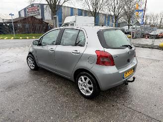 Toyota Yaris 1.3 VVTI 64KW Airco 5-Drs Sol NAP picture 3