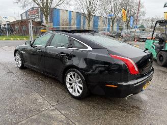 Voiture accidenté Jaguar XJ 3.0 V6D 202KW Autom. Pano Clima Navi Leer Premium Luxury NAP 2013/5