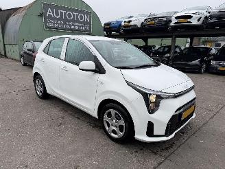 Damaged car Kia Picanto 1.0 DPI 46KW Clima Navi Camera Dynamicline NAP 2025/8