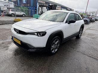 Schadeauto Mazda MX-30 36 kWh 107KW e-Skyactiv Comfort Clima Navi Led HUD NAP 2021/9