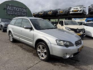 Schadeauto Subaru Outback 2.5i Autom. 4WD Clima 121KW 2006/2