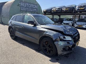 Damaged car Audi Q5 2.0 TDI 140KW Quattro Pano Clima Navi S-Line 2016/1