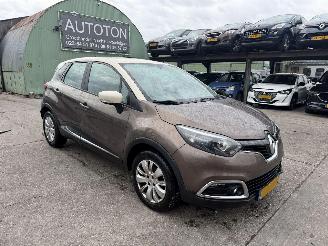 Avarii autoturisme Renault Captur 0.9 TCE 66KW Navi Airco Led NAP 2014/4