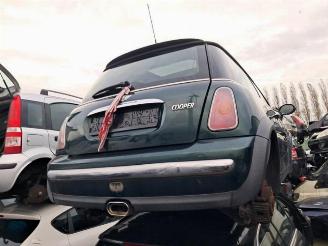 Vrakbiler auto Mini Mini Mini One/Cooper (R50), Hatchback, 2001 / 2007 1.6 16V Cooper 2002/11