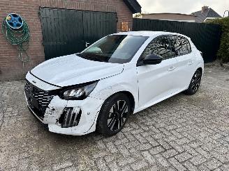 skadebil auto Peugeot 208 Allure 2024/6