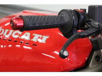 Ducati  M 900 MONSTER picture 11