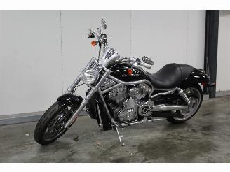 Harley-Davidson  VRSCAW V-ROD picture 2