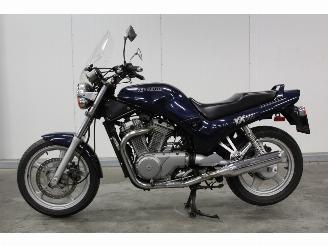 Suzuki VX 800  picture 1