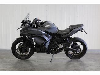 skadebil motor Kawasaki Ninja 650  2018