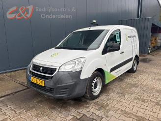 Coche siniestrado Peugeot Partner Partner (GC/GF/GG/GJ/GK), Van, 2008 / 2018 1.6 HDI 75 Phase 2 2016/6