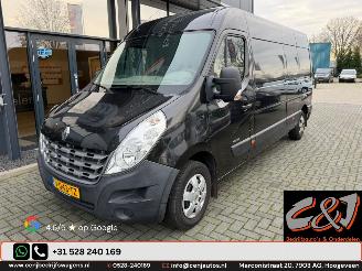 krockskadad bil bedrijf Renault Master  2013/9