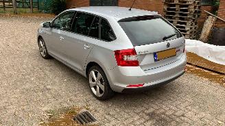 krockskadad bil auto Skoda Rapid 1.4 TSI  AUTOMAAT 2013/12