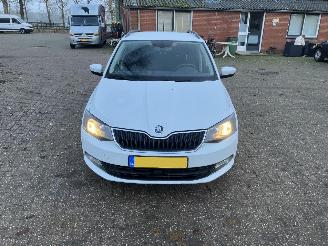krockskadad bil auto Skoda Fabia 1.2 TSI DRIVE 2017/5