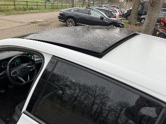 Volkswagen Golf 1.5 TSI R-LINE picture 7