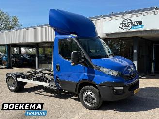 škoda dodávky Iveco Daily 40C21 3.0 Hi-Matic Clixtar Geveerde-stoel Climate Navigatie Tacho Webasto 2017/1
