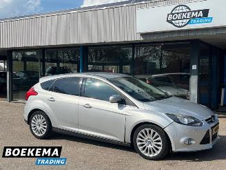 Vaurioauto  passenger cars Ford Focus 1.0 TItanium Ed. Plus Navigatie Cruise PDC 2014/6