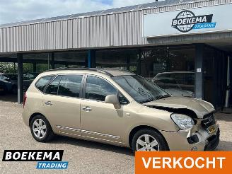 skadebil auto Kia Carens 2.0 CVVT X-ecutive 7p. Aut. Navigatie Climate Cruise 2008/2