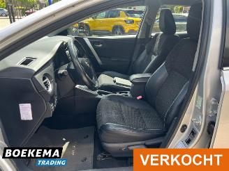 Toyota Auris 1.8 Hybrid Executive Navigatie Climate Cruise PDC picture 15