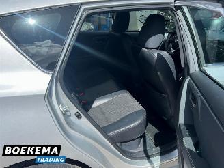 Toyota Auris 1.8 Hybrid Executive Navigatie Climate Cruise PDC picture 19