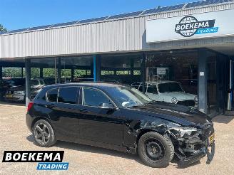 krockskadad bil auto BMW 1-serie 116i Sport Navigatie Cruise Climate 2015/4