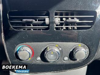 Renault Clio 0.9 TCe Expression Cruise Climate Navi picture 26