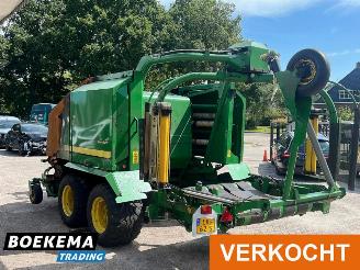 John Deere  744 Balenpers picture 3