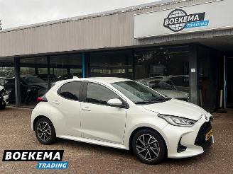 Schadeauto Toyota Yaris 1.5 Hybrid Keyless Navi Climate Cruise stoelverw. 2023/1