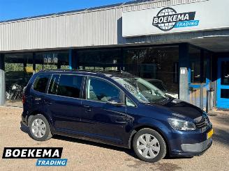Schadeauto Volkswagen Touran 1.6 TDI Climate Cruise Trekhaak 2013/3