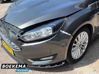 Ford Focus Wagon 1.5 TDCI Titanium Navigatie Climate Cruise PDC Trekh. picture 8