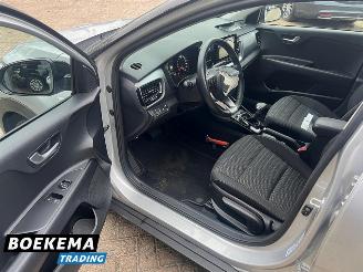 Kia Stonic 1.0 T-GDi MHEV Dynamic Automaat Navigatie Camera picture 19
