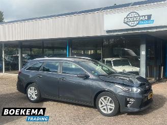 uszkodzony samochody osobowe Kia Ceed 1.0 T-GDi Led Navi Climate Camera Cruise PDC 2019/11