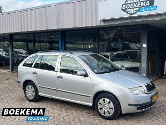 Vaurioauto  passenger cars Skoda Fabia Combi 1.4-16V Choice Airco Cruise PDC 2004/6