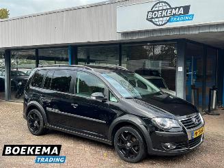 krockskadad bil auto Volkswagen Touran 1.4 TSI Cross Xenon Airco Cruise PDC Trekh. 2009/6