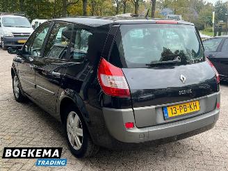 Renault Grand-scenic 1.6 16V Dynamique 7-Pers Climate Cruise picture 3