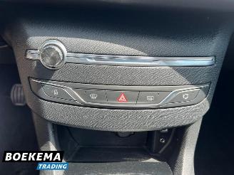 Peugeot 308 SW 1.2 PureTech Executive Glazen-Dak Navigatie Climate Cruise picture 28