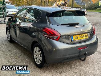 Peugeot 208 1.2 PureTech Blue Lion Navi Airco Cruise PDC Trekh. picture 3