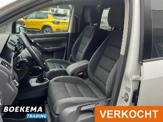 Volkswagen Touran 1.6 TDI Grijs kenteken Climate Cruise Trekh. PDC picture 13