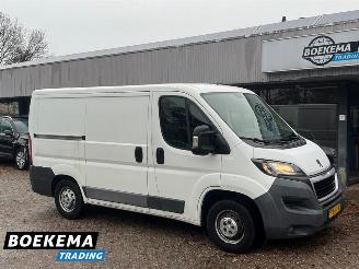 krockskadad bil bedrijf Peugeot Boxer 333 2.2 HDI XR Navi Camera Cruise Trekh. 2015/8