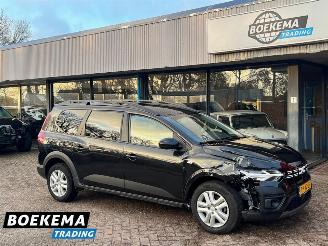 krockskadad bil auto Dacia Jogger 1.0 TCe 110 Expression 7-Persoons Led Airco Cruise PDC 2023/12