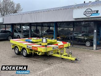 krockskadad bil aanhanger Van Weel  VW1300 Pijlwagen Zonnepaneel Hydroliek 1984/2