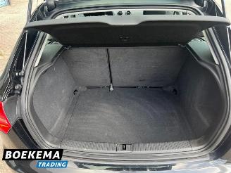 Audi A3 Sportback 1.6 Ambition Airco Cruise Stoelverwarming picture 21