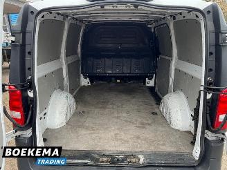 Mercedes Vito 111 CDI Lang 3-Persoons Navi Airco Cruise picture 17