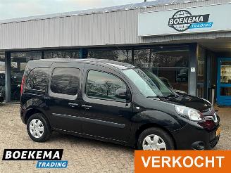 krockskadad bil bedrijf Renault Kangoo 1.5 dCi 90 Energy Luxe Airco Cruise PDC Trekh. 2019/6