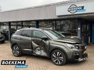 krockskadad bil bedrijf Peugeot 3008 1.2 PureTech Premium Keyless Virtual Navi Camera PDC 2020/2