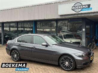 krockskadad bil auto BMW 3-serie 325i Business 218PK Navi Climate Cruise PDC Trekh. 2007/9