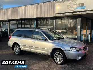 damaged passenger cars Subaru Outback 2.5i 4WD Comfort Pano Navi Climate Cruise Stoelverw. Trekh. 2006/9